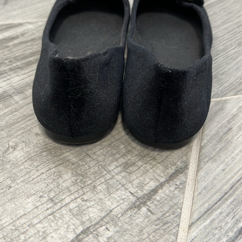 Simply Vera Black Velvet Flats with Embellished Bow - Picture 6 of 7